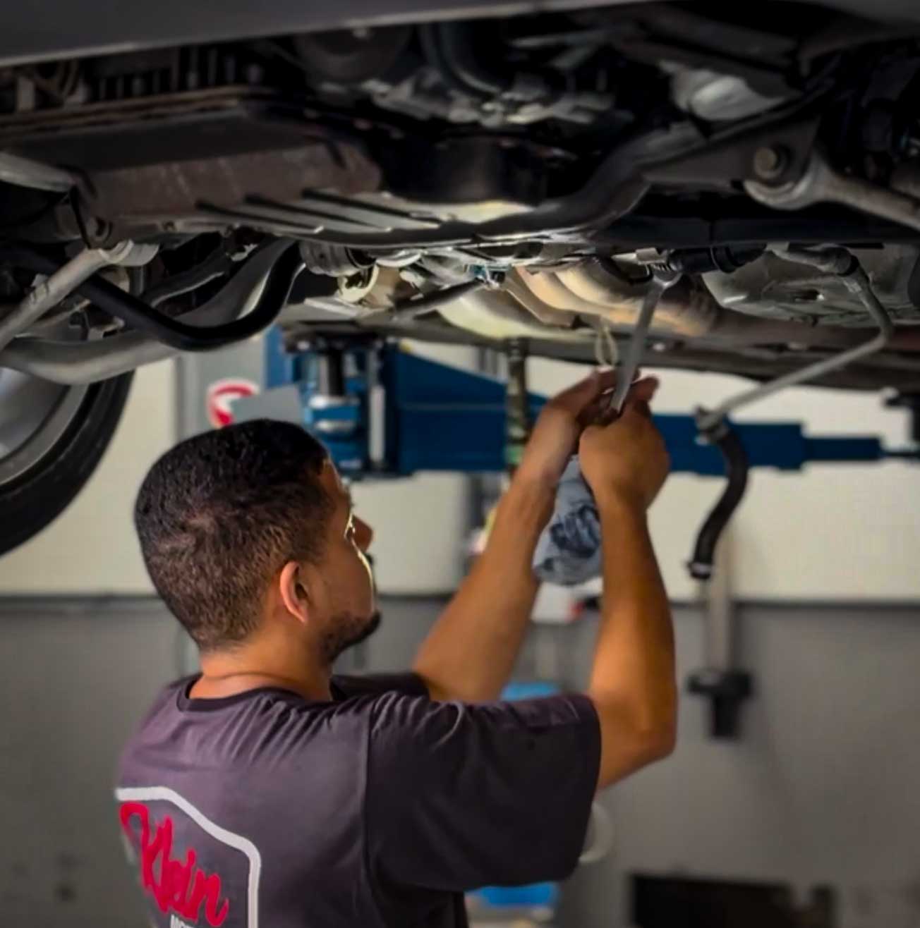 UNDERCAR-KLEIN-MOTORS-SERVICE